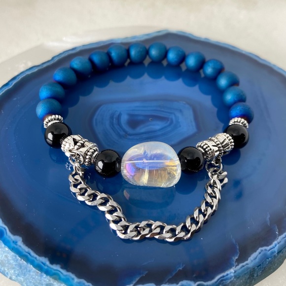 Silverskylight Jewelry - Aura crystal + blue druzy quartz & onyx + chain